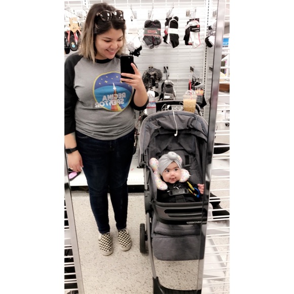 Meet your Posher, Briana - Picture 3 of 3